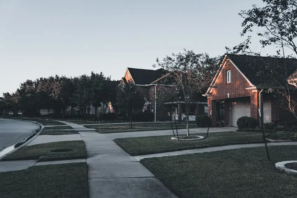 roofing contractor Clinton